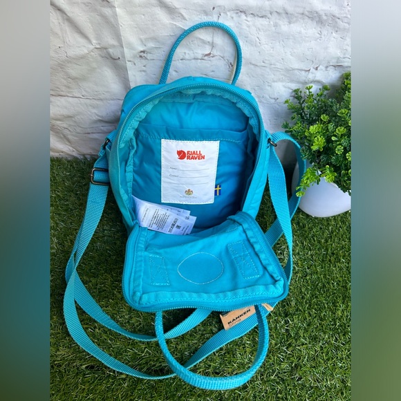 Kanken Sling Shoulder Bag -
Fiallraven Deep Turquoise gently used - Picture 8 of 15